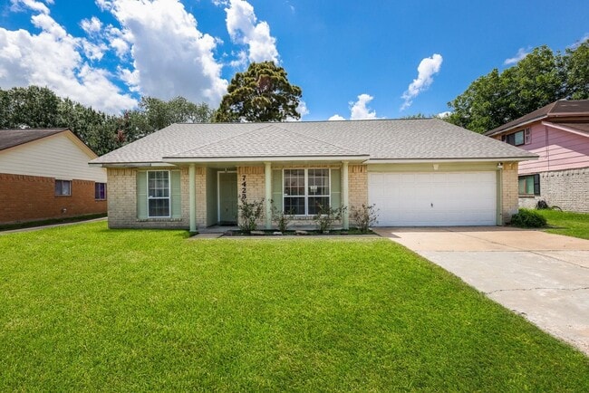 7423 Towerview Ln
