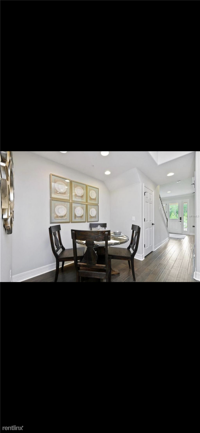 Photo - 3 br, 2.5 bath Townhome - 8979 Randal Park...
