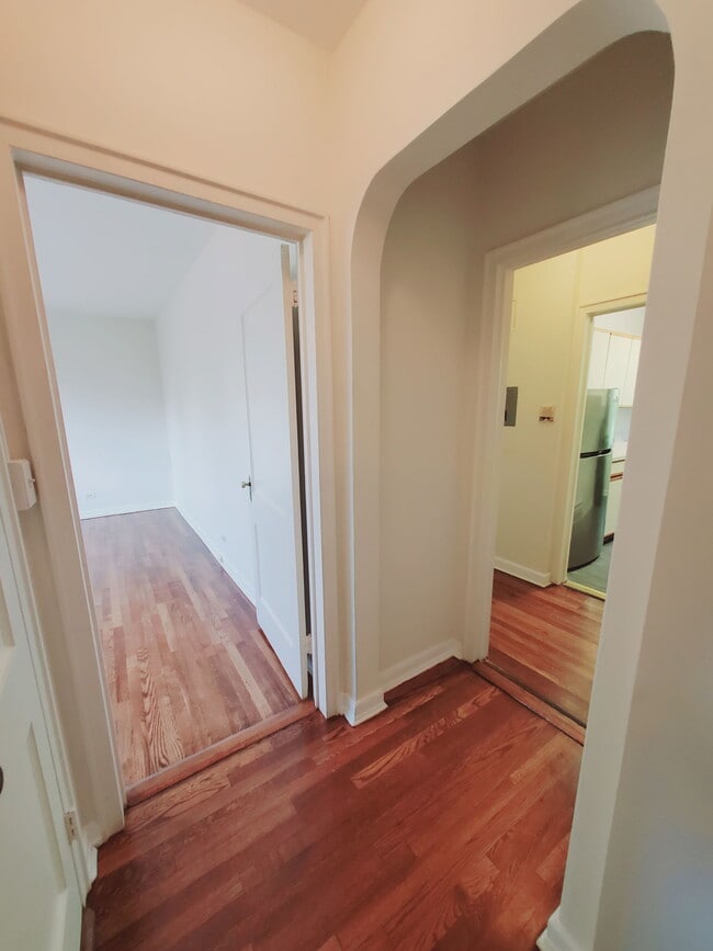 Photo - 104 Woodside Green Unit C