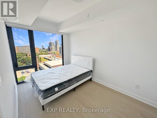 Photo - 47 Mutual St Unit 1306