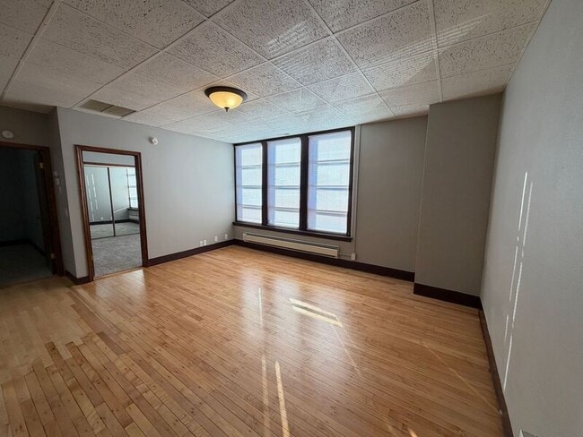 Photo - 5402 S 77th St Unit #8