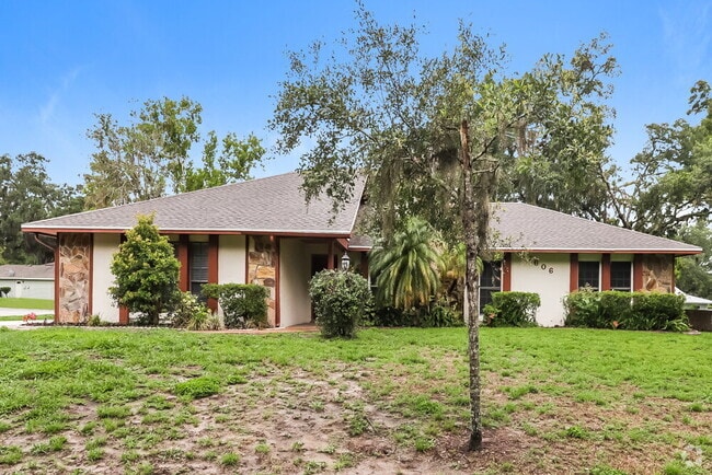 Building Photo - 7606 Mather Rd N Rental