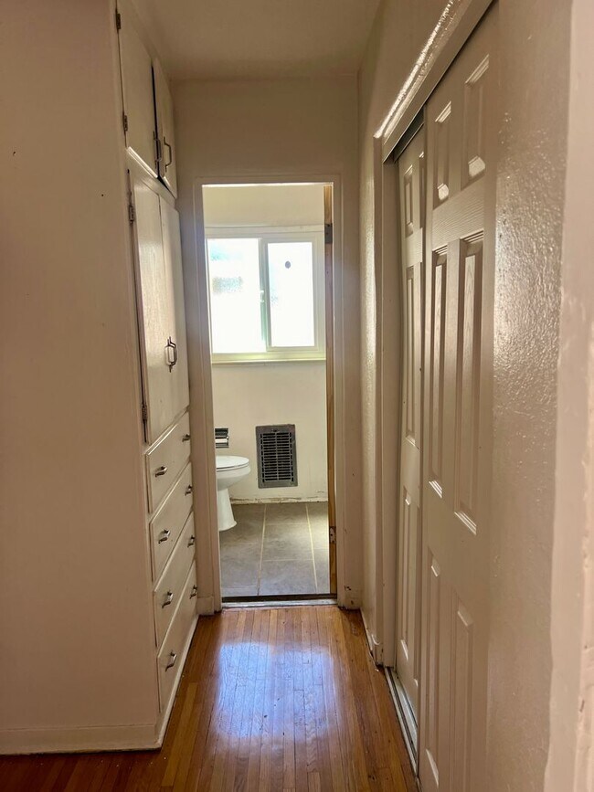 Photo - Carlisle Property Unit 1410 1/2 Carlisle BLVD SE