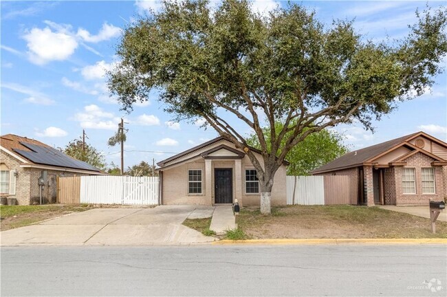 Building Photo - 3812 Camellia Ave Rental