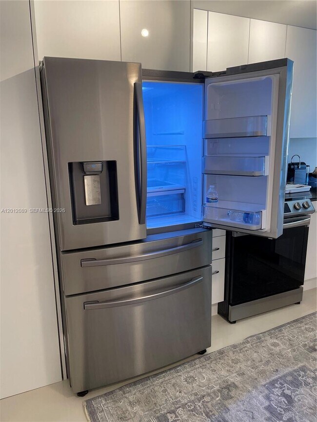 10275 Collins Ave Unit 602