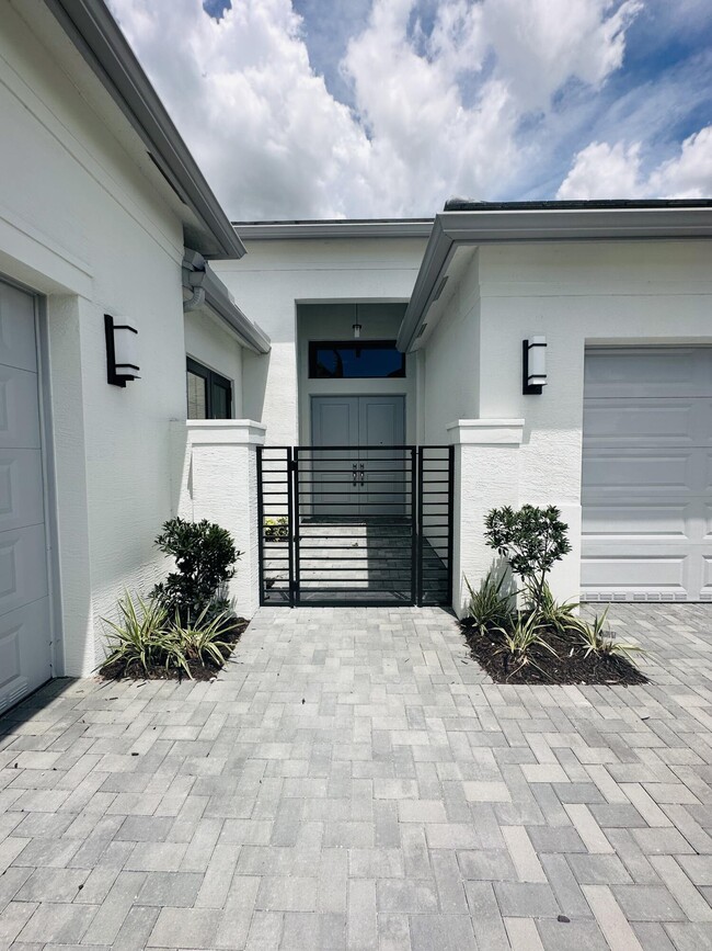 Photo - 12465 SW Crystal Cv Dr