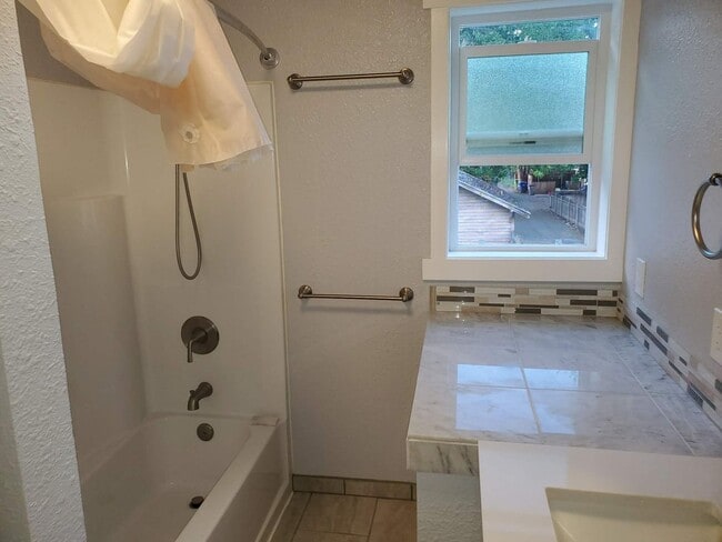 Photo - ***APPROVED APPLICANT*** Charming 1-Bedroom Home in the Heart of Downtown Lewiston