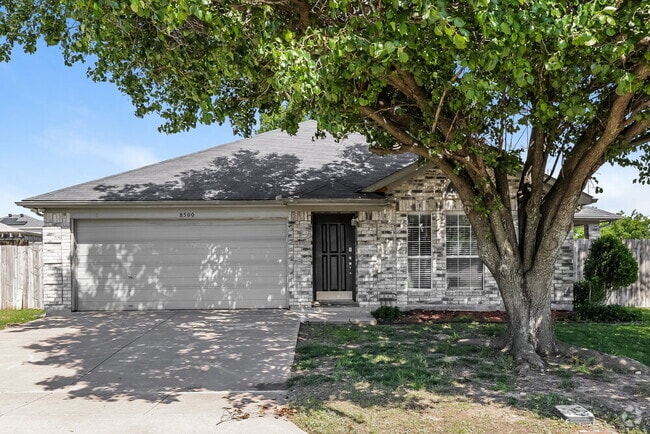Building Photo - 8500 Cove Meadow Ln Rental