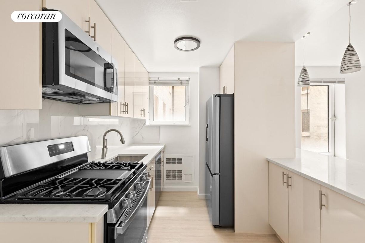 Photo - 106 Central Park S