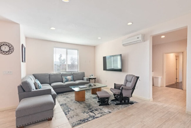 17055 Rock Rd Unit SI ID1359847P