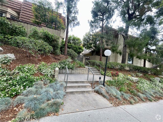 Building Photo - 111 E Sierra Madre Blvd Unit E Rental