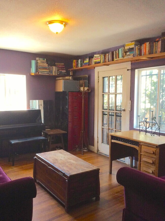 Photo - 234 S Vendome St Apartments Unit 234