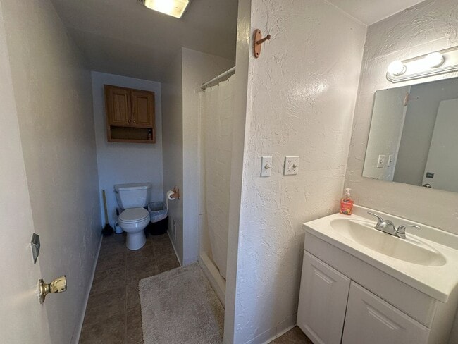 Photo - Shared Apartment For Rent Unit H
