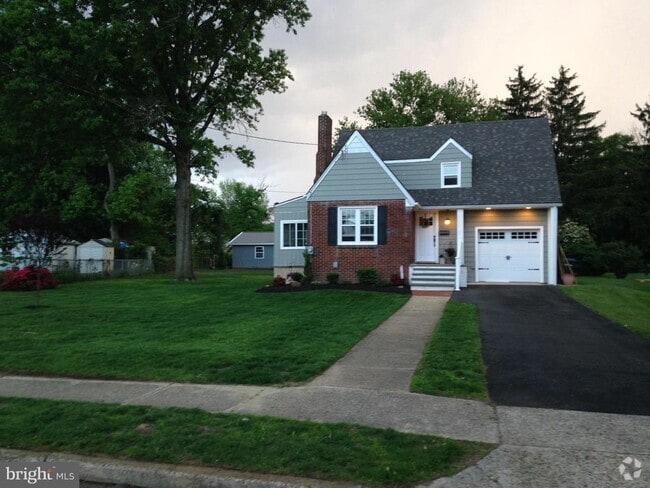 Building Photo - 227 Delview Ln Rental