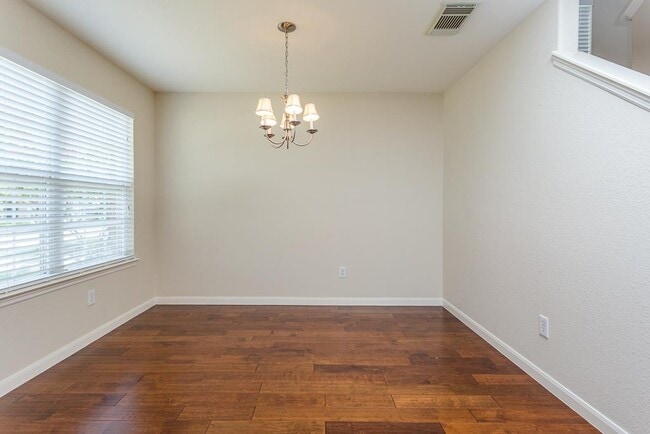 8438 Resada Park Ln