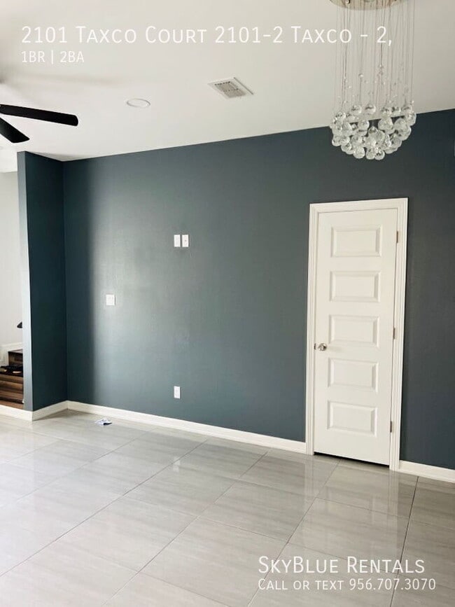 Building Photo - 2101 Taxco Ct Unit 2,