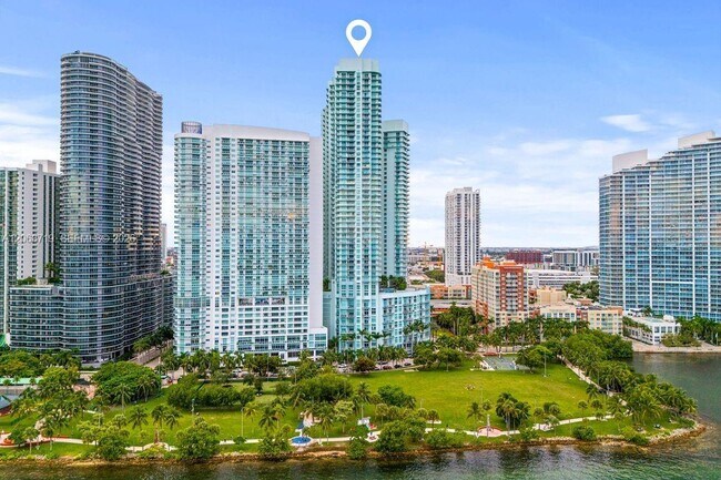 Building Photo - 1900 N Bayshore Dr Unit 2405