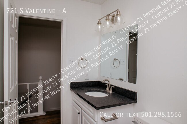Photo - 721 S Valentine-A Unit A