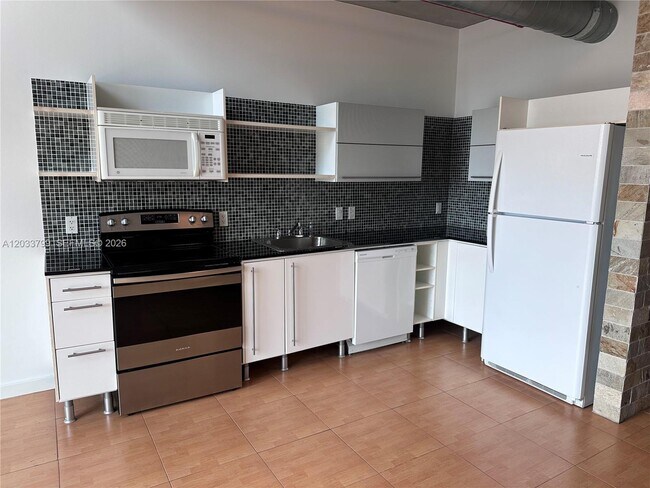 Photo - 690 SW 1st Ct Unit 1213
