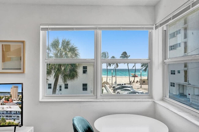 Photo - 851 N Surf Rd Unidad ID1312666P