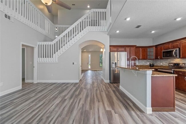 Heron Bay Rental in Meadow Woods - Heron Bay Rental in Meadow Woods