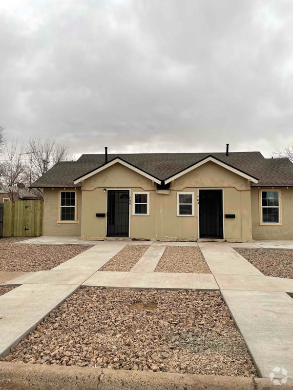 Building Photo - 704 S Abilene Ave Unit 704 Rental