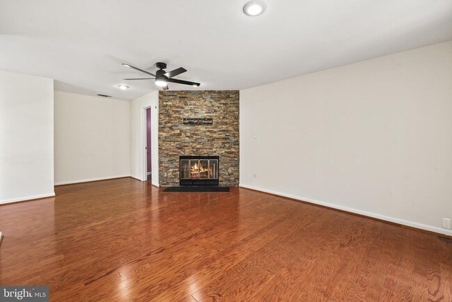 Building Photo - 4045 Chetham Wy