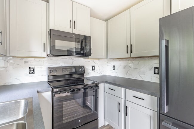 Photo - Spacious home located in a great neighborh...