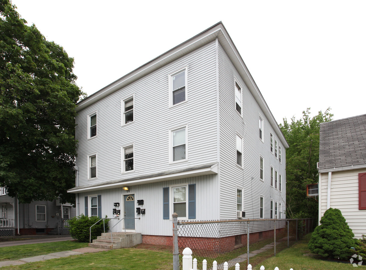 Primary Photo - 39 Woodbridge Ave Apartments