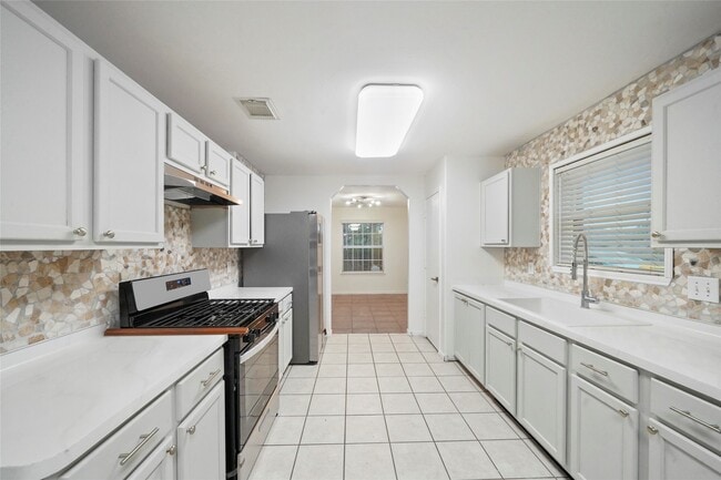 Photo - 5503 Jefferson St
