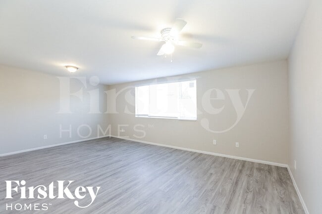 Photo - 12028 N 30th Dr