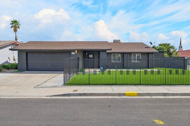 Building Photo - NEWLY RENOVATED SINGLE-STORY HOME LOCATED IN LAS VEGAS