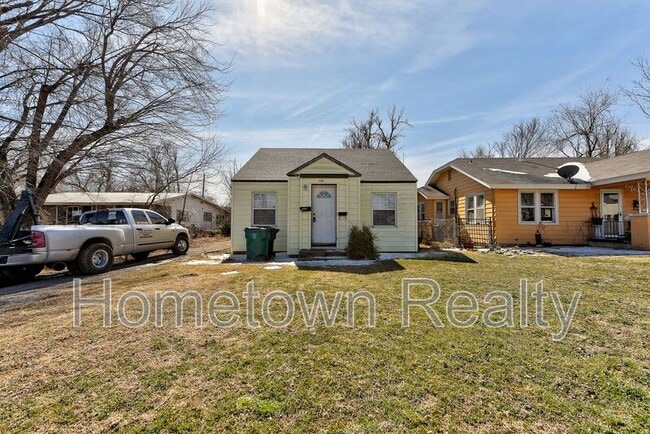Building Photo - 1524 SW Binkley St Rental