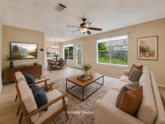 Photo - 13819 Lothian Dr