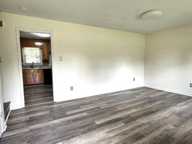 Photo - 246 Azalea Dr