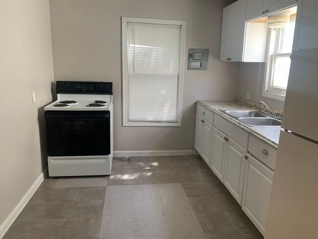 Photo - 1648 18th St