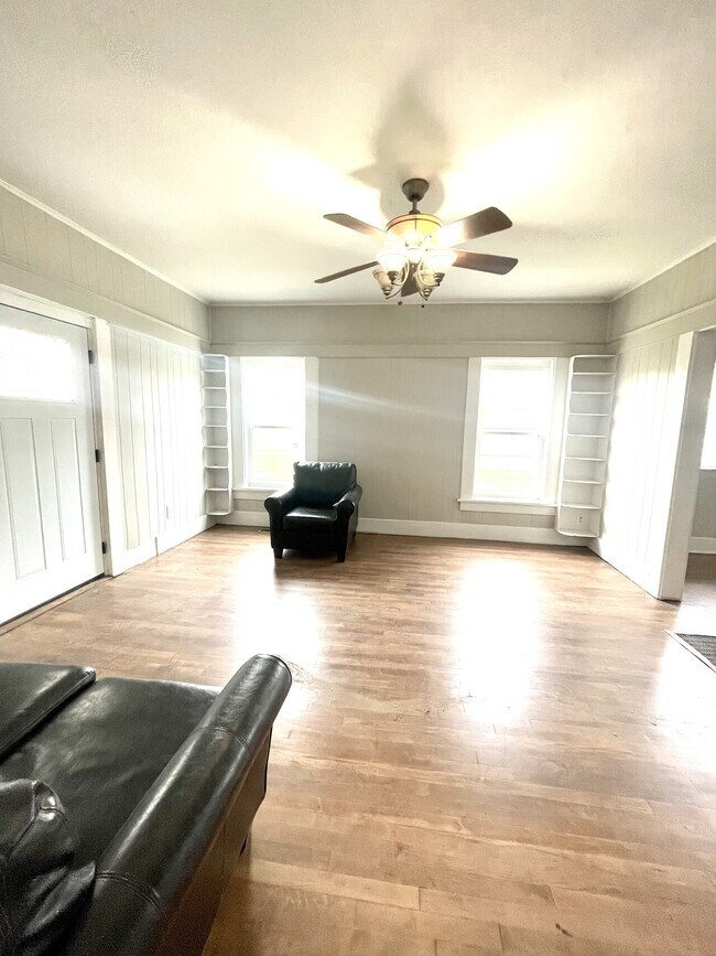 808 Oak Street Rental For Rent in Cushing, OK