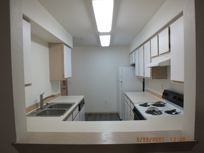 12549 28th Ave NE