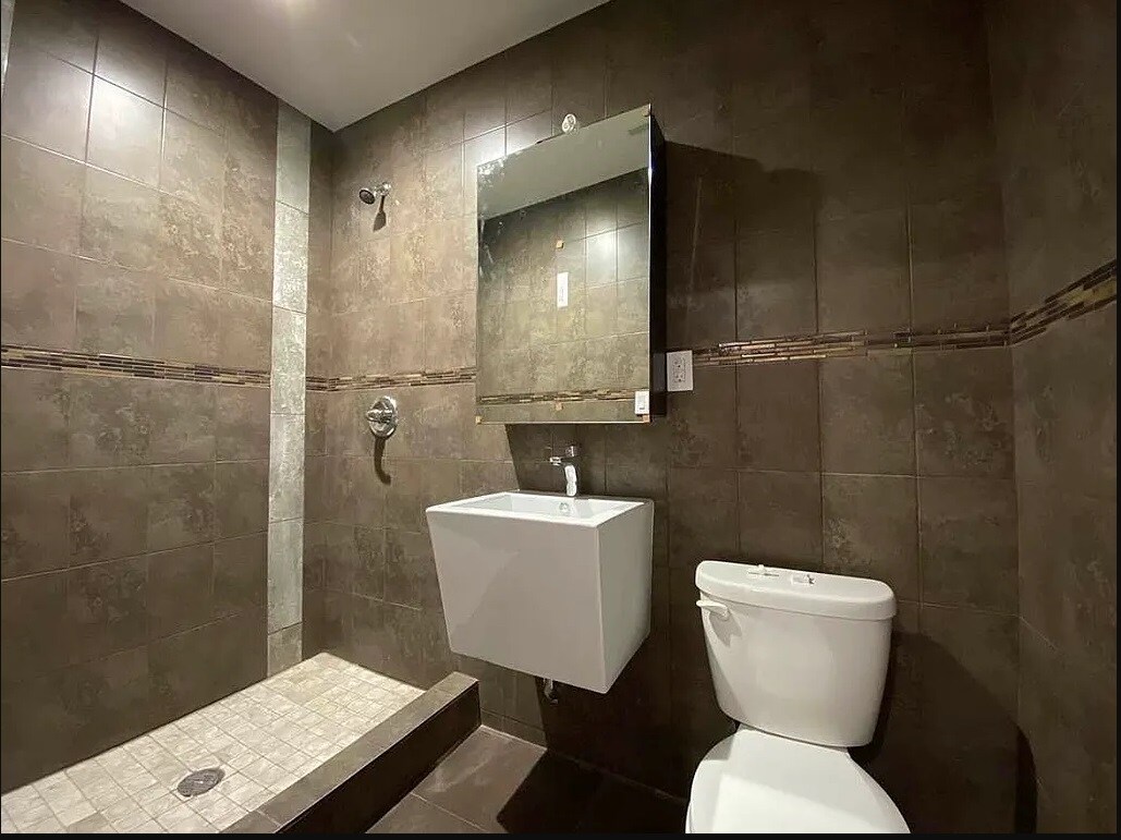 Photo - 28A Lawton St