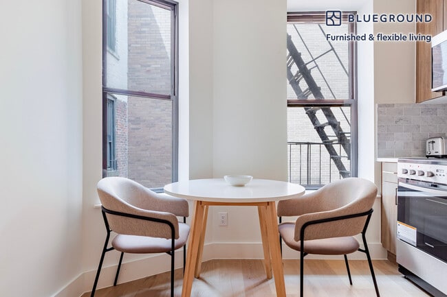 Photo - 82 Washington Pl Unit FL5-ID1814