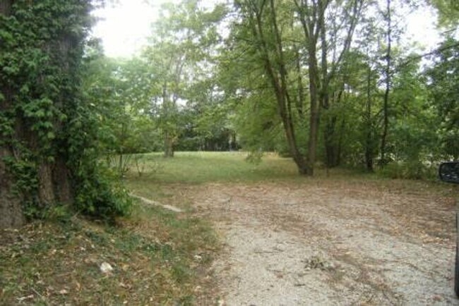 Photo - 2 bedroom/1 bath - Available Now