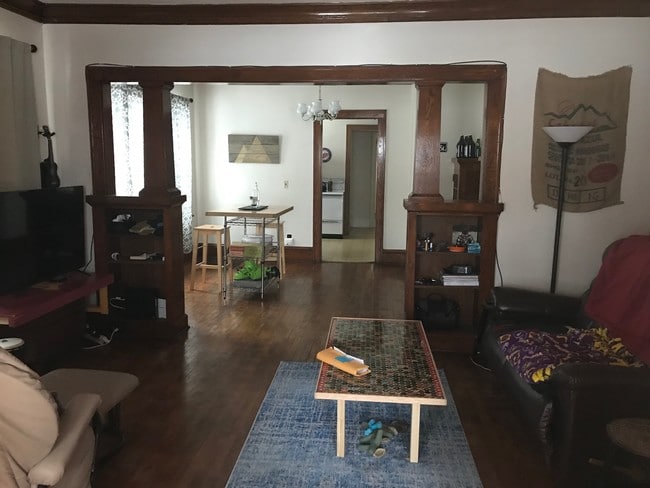 Photo - 1307 22ND AVE NE