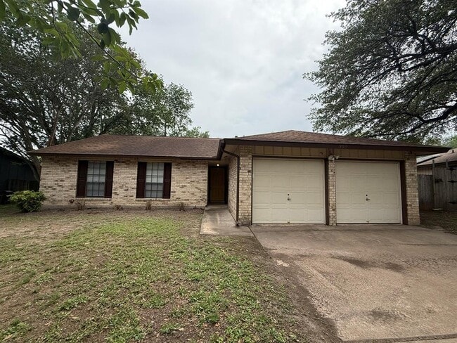 Photo - 305 Kimberly Dr