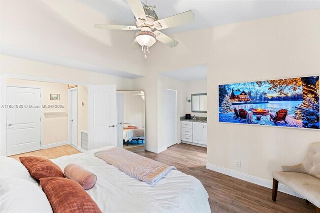 Photo - 9343 Chelsea Dr N