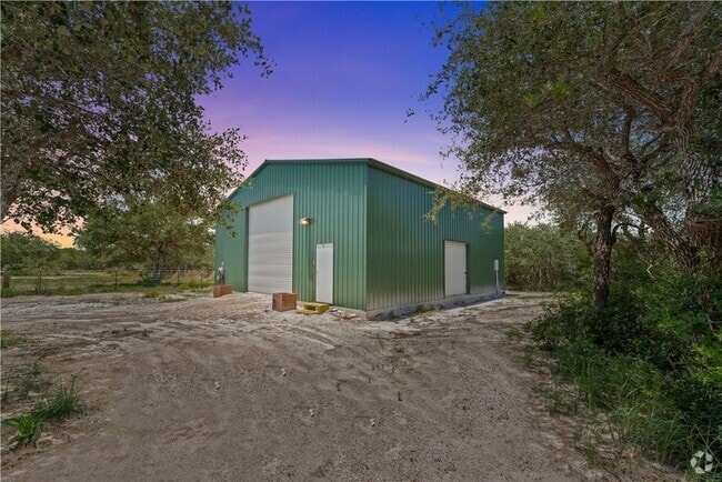 Building Photo - 2122 Prairie Rd Rental