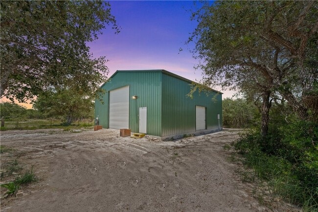 Building Photo - 2122 Prairie Rd Rental