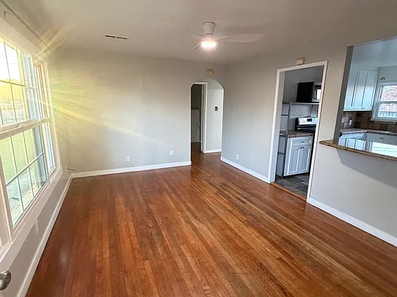 Photo - 1404 Capitol St