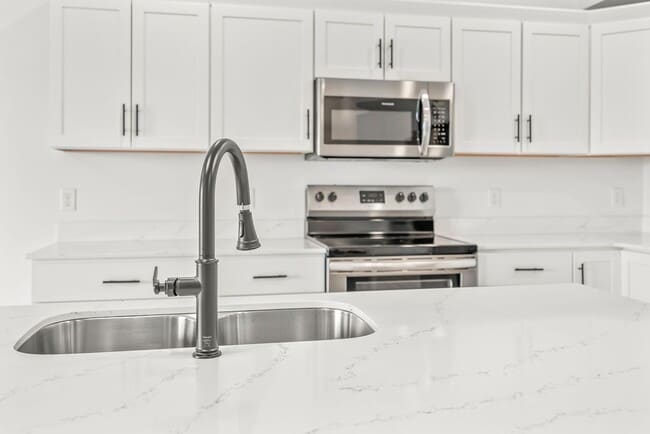 Photo - Twin Oaks Apartments