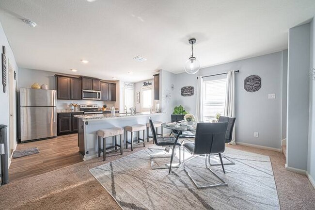 Photo - 11922 Lake Park