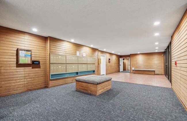 Lobby with mailboxes - 820 Sea Spray Ln Unit 316